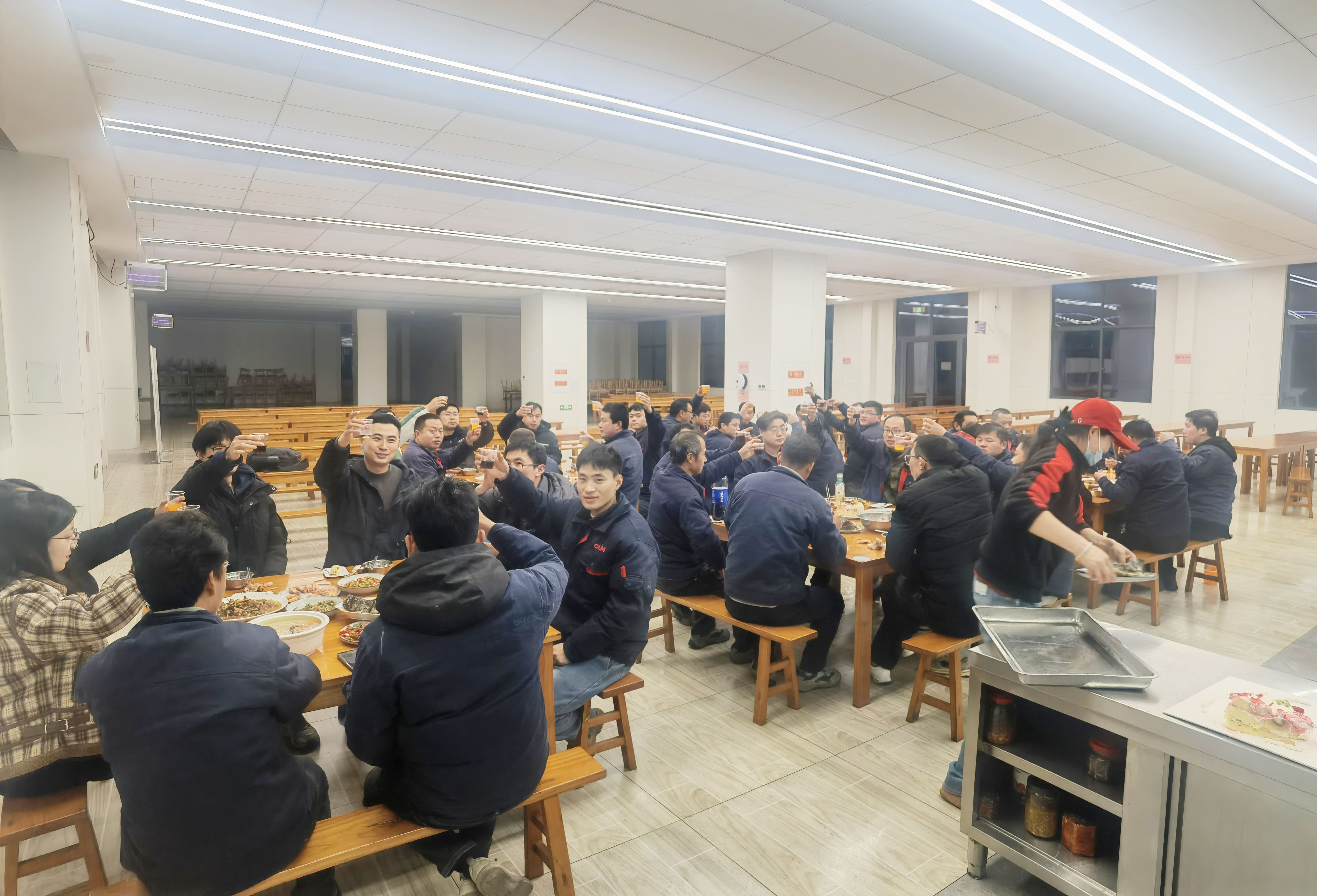 Serdeczne świętowanie urodzin w Kingstar