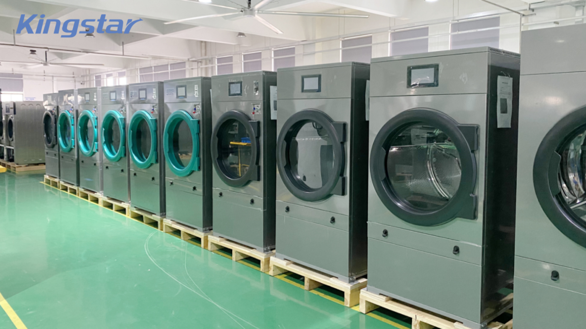 Opanowanie temperatury prasowania: jak pralnie zapewniają doskonałe rezultaty końcowe